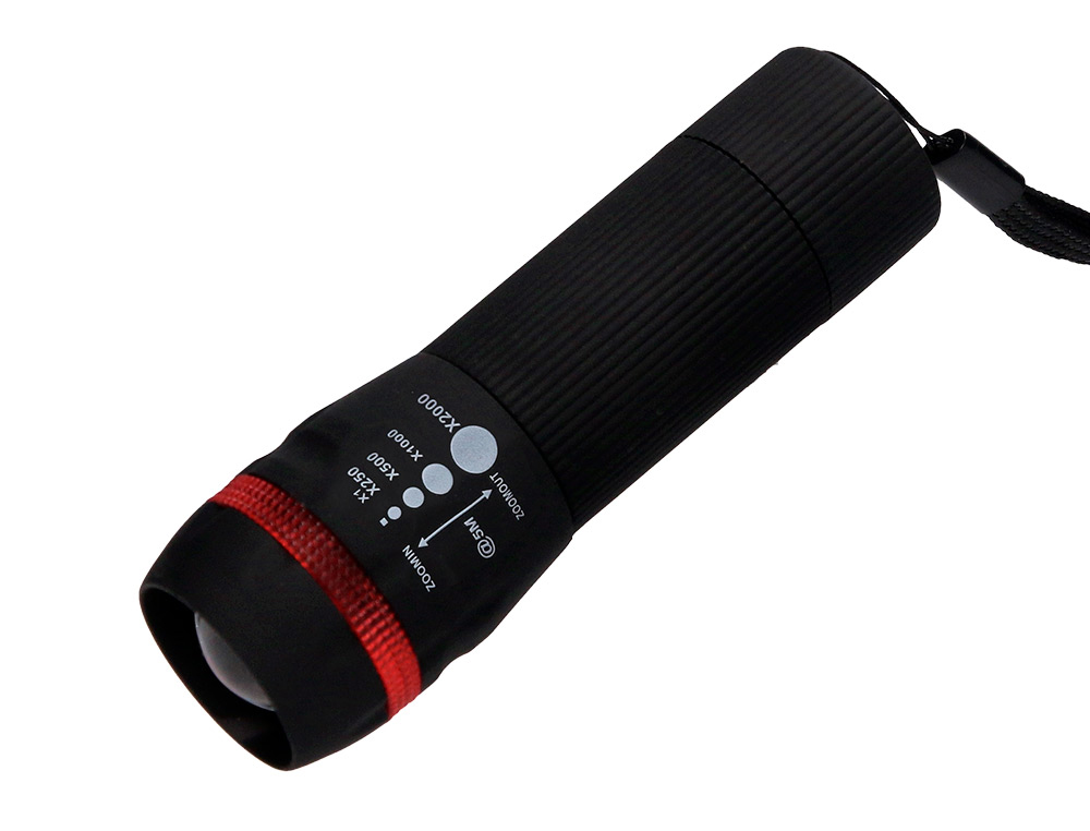 LANTERNA Q-CONNECT KF18749 INCLUI 3 PILHAS AAA