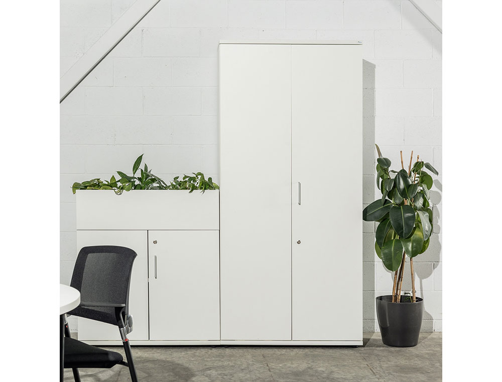 ARMARIO ROCADA COM QUATRO ESTANTES E DOIS PORTAS SERIE STORE 195X90X45 CM ACABAMENTO AB04 ALUMINIO/BRANCO