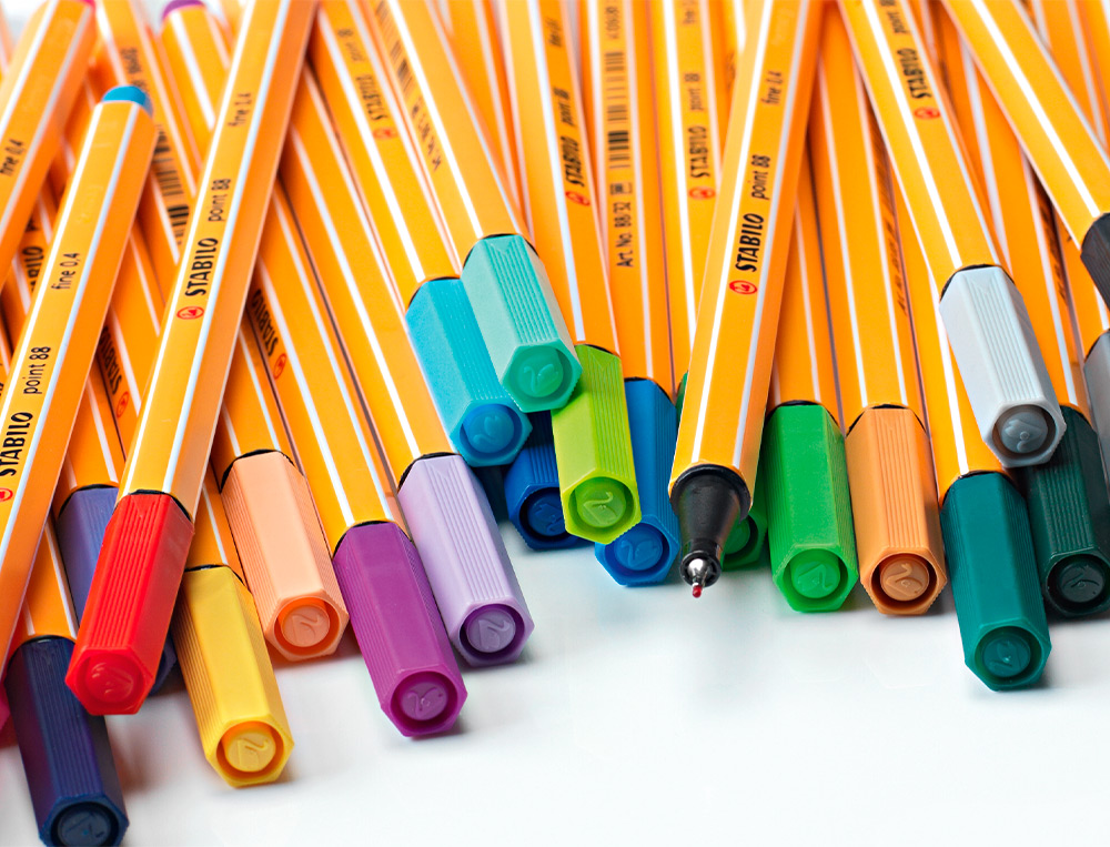 MARCADOR STABILO PONTA DE FIBRA POINT 88 COR PARADE ANTRACITE/LARANJA ESTOJO DE 20 UNIDADES CORES SORTIDAS