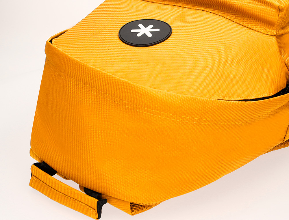 MOCHILA ANTARTIK COM ASA E BOLSO COM FECHO COR MOSTARDA 310X160X410 MM