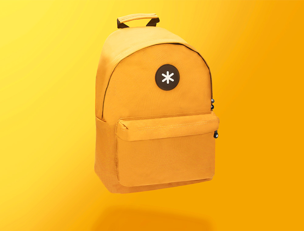 MOCHILA ANTARTIK COM ASA E BOLSO COM FECHO COR MOSTARDA 310X160X410 MM