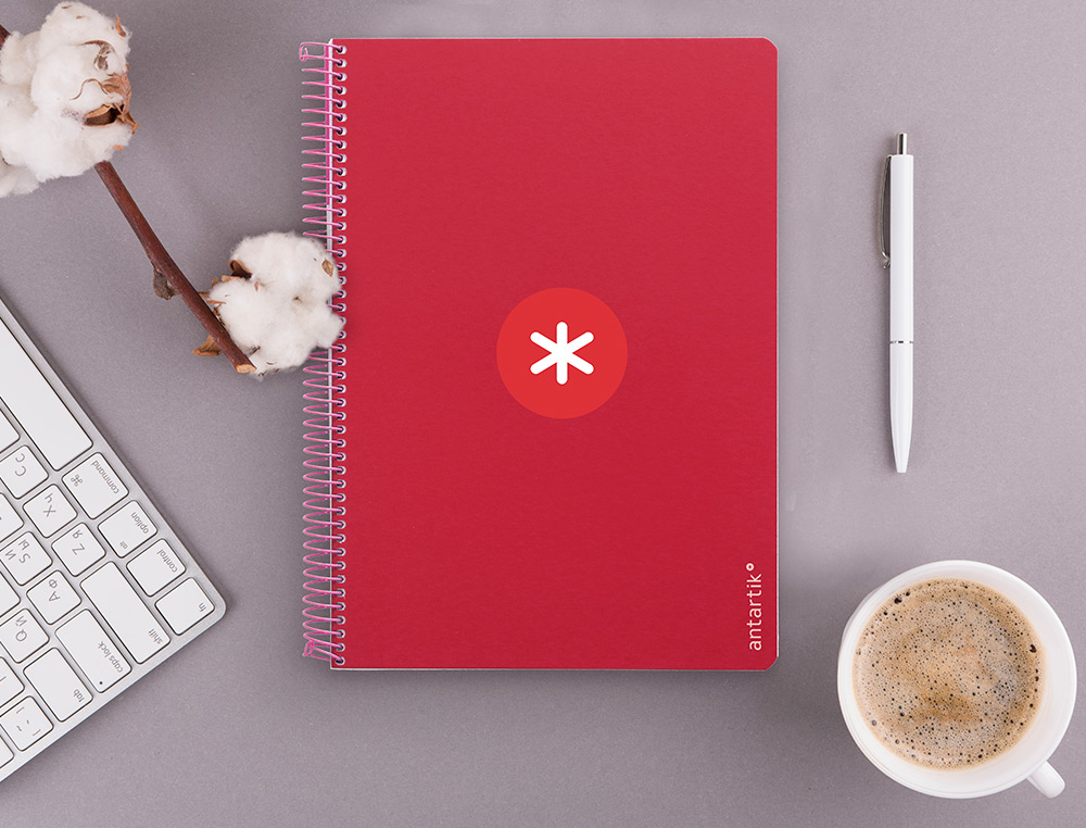 CADERNO ESPIRAL LIDERPAPEL DIN A4 ANTARTIK CAPA DURA 80 F 100 GR QUADRICULA 5MM COM MARGEM COR FRAMBOESA