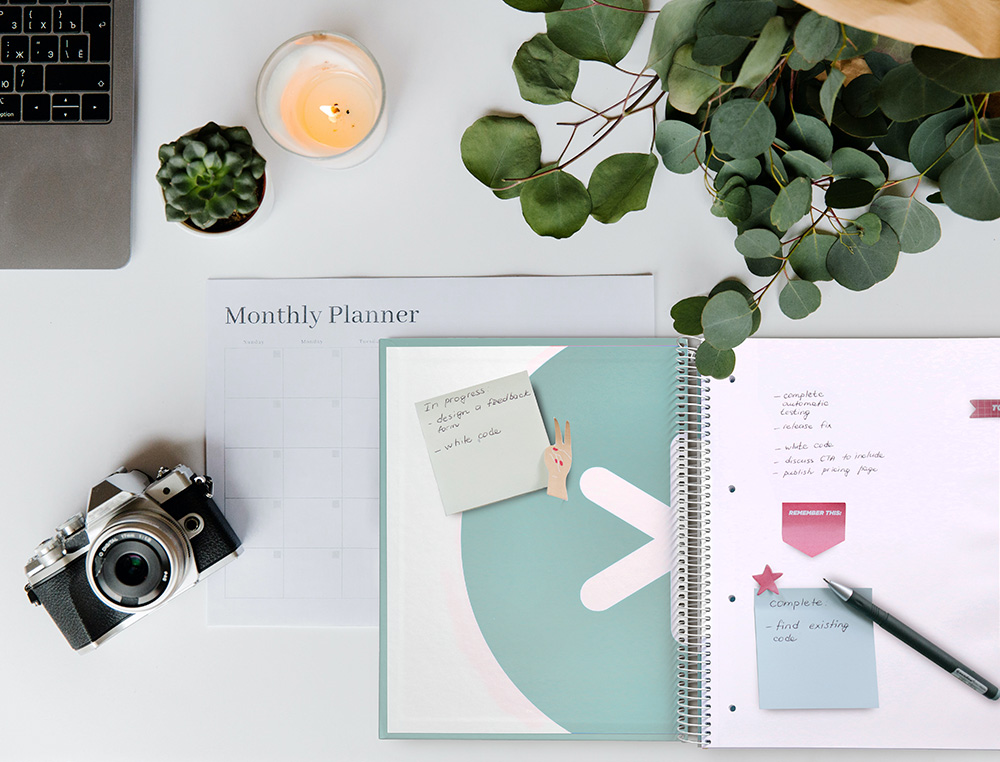 CADERNO ESPIRAL DIN A4 ANTARTIK CAPA FORRADA 120 F 100 GR LISO 5 BANDAS COR MENTA