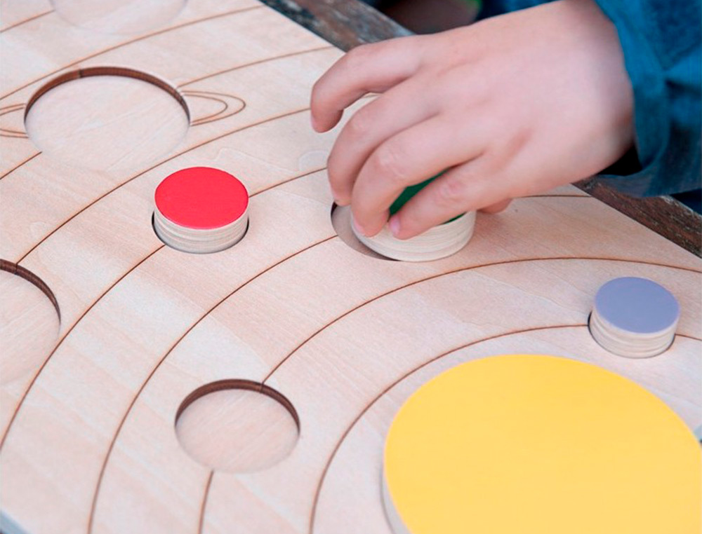 JOGO DIDATICO ANDREUTOYS SISTEMA SOLAR MADEIRA
