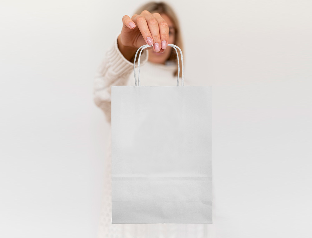 SACO DE PAPEL Q-CONNECT CELULOSE BRANCO M COM ASA TORCIDA 270X370X12 MM