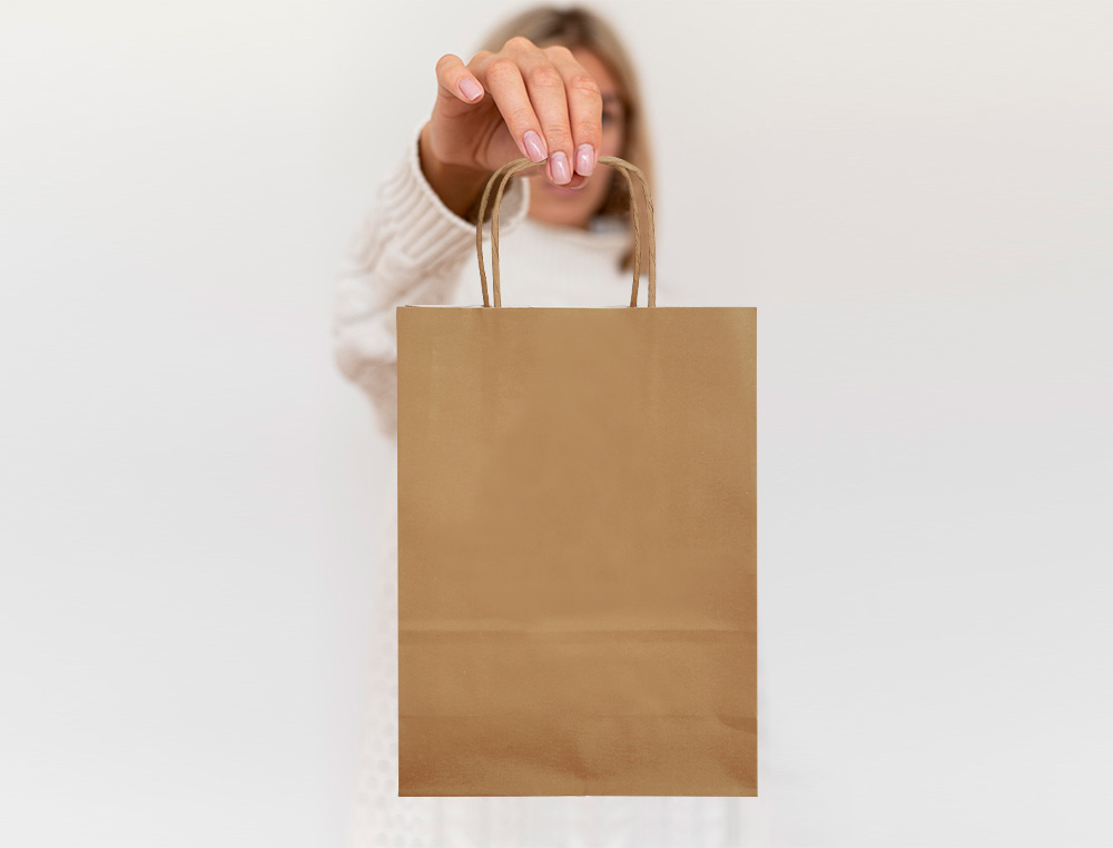 SACO DE PAPEL Q-CONNECT KRAFT NATURAL LISO L COM ASA TORCIDA 320X400X14 MM