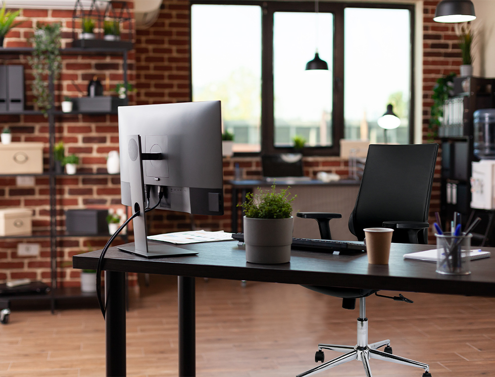 CADEIRA GIRATORIA Q-CONNECT ANDROMEDA ENCOSTO MEDIO DE IMITACAO PELE REGULAVEL EM ALTURA 980+100X630X625 MM COR PRETO
