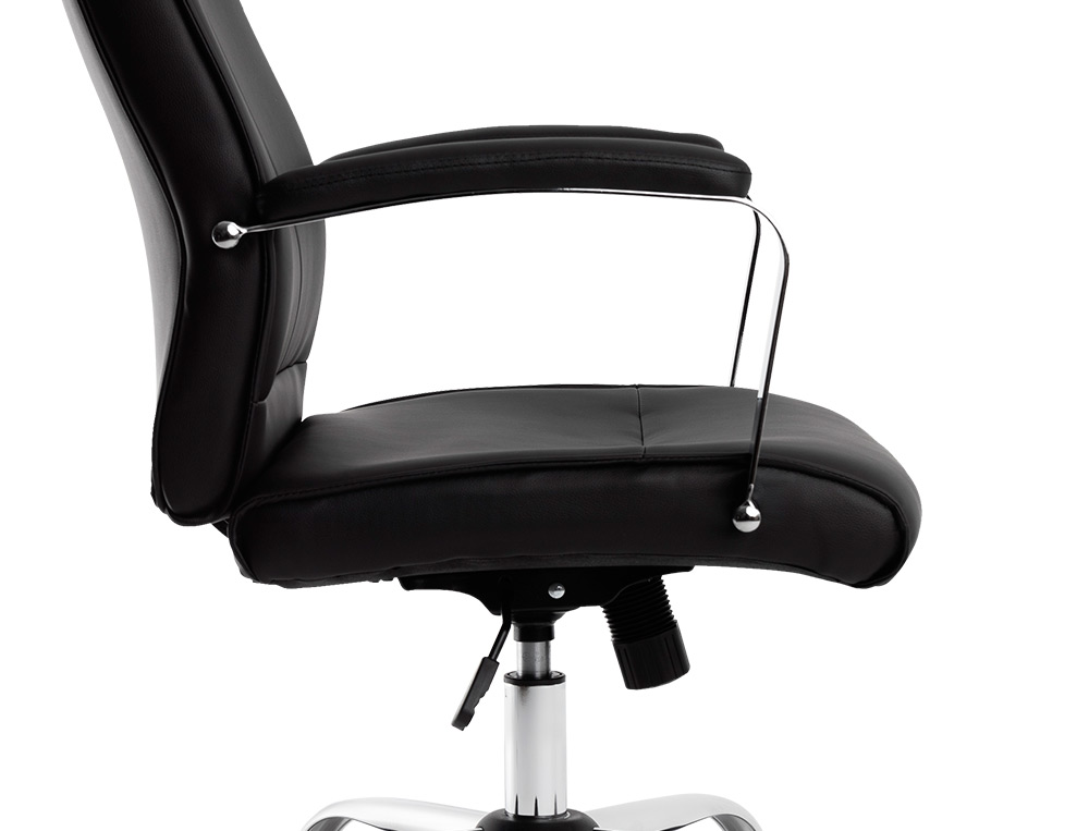 CADEIRA DE DIRECAO Q-CONNECT MODENA IMIT DE PELE BASE METAL ALT MAX 1210 MM LARG 630 MM PROF 650 MM RODAS PREMIUM COR PR