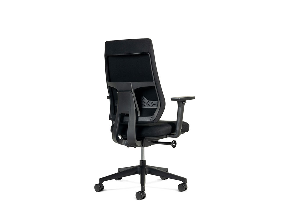 CADEIRA DE DIRECAO ROCADA BRACOS REGULAVEIS BASE POLIMERO ENCOSTO E ASSENTO TECIDO ANTI FOGO AZUL 610X680X1075 MM