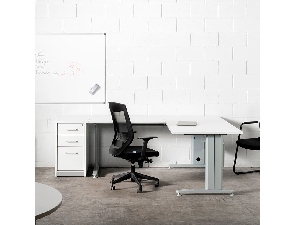 QUADRO BRANCO ROCADA LACADO MAGNETICO MOLDURA ALUMINIO COM CANTOS 120X200 CM