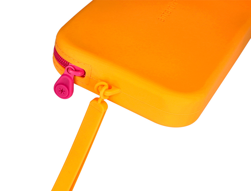 ESTOJO ESCOLAR ANTARTIK TROPICAL DIVE SILICONE SOFT RETANGULAR 190X120X25 MM EXPOSITOR DE 8 UNIDADES