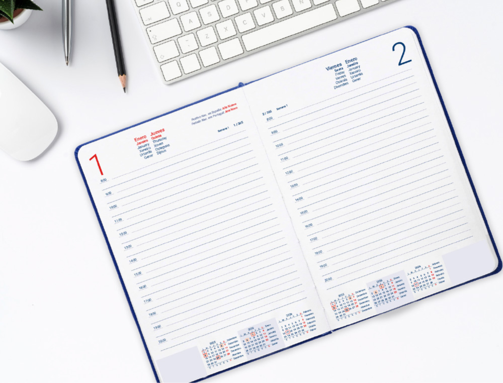 AGENDA ENCADERNADA LIDERPAPEL LIPSI A5 2026 DIA PAGINA AZUL ESCURO PAPEL 70 GR FSC