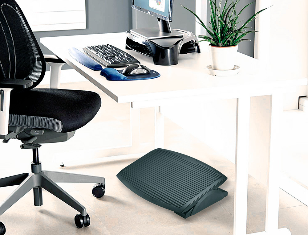APOIO DE PES Q-CONNECT POLIESTERENO AJUSTAVEL 450X115X340 MM