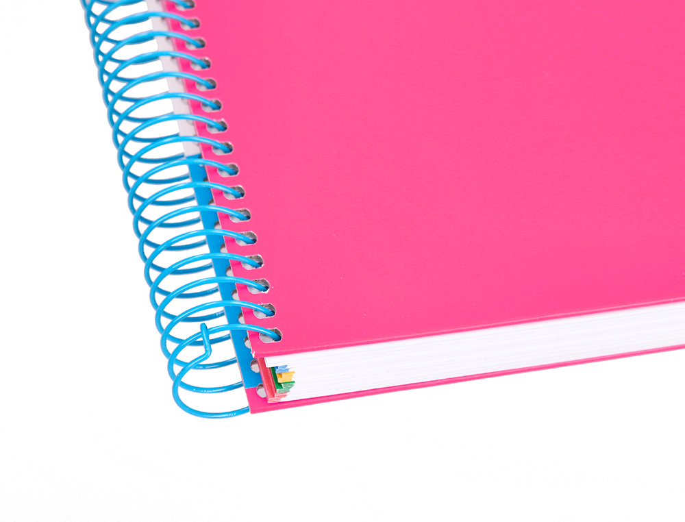 CADERNO ESPIRAL DIN A5 ANTARTIK CAPA FORRADA 120 F 100 GR QUADRICULA 5 MM 5 BANDAS DE CORES COR ROSA F.